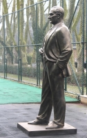280 cm Sivil Kıyafetli Atatürk heykeli Üretimii