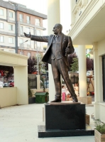 281 cm Kitap Atatürk Heykeli ( Ürün Kodu 10281)