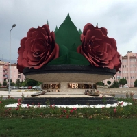 Denizli  Merkezefendi Bel. gül heykeli çalışması.